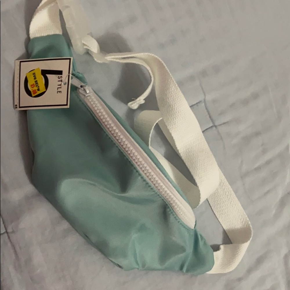 Fanny pack